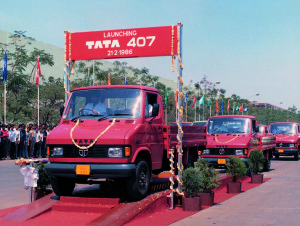 TATA-407-pic-1