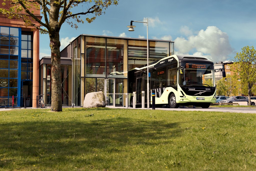 Volvo Electric Bus 2015_1