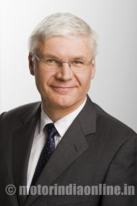 Roland Berger Strategy Consultants 10-2011