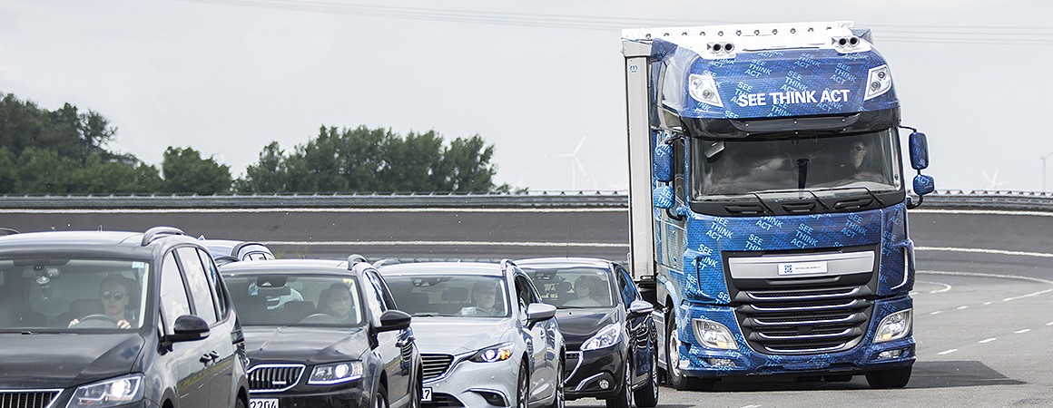 zf_innotruck_2016_header4_corporate_cp_stage
